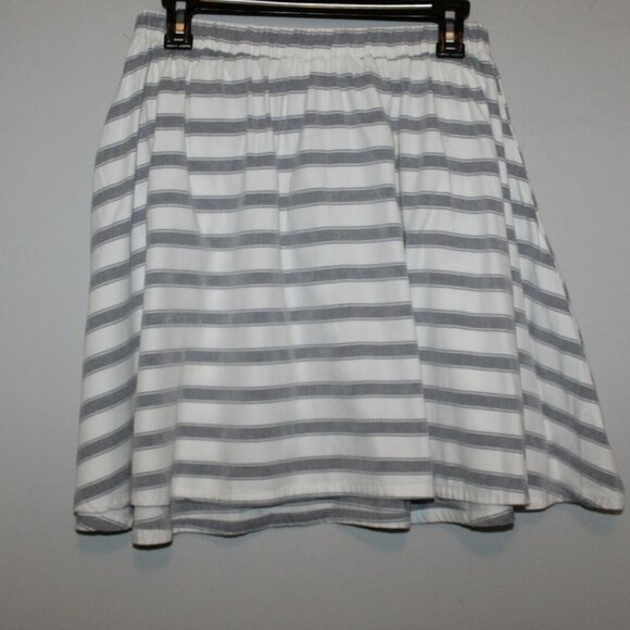 ✨2/$20 Matilda Jane Simply Striped Skater Gray Women's Size Medium H10330 - Picture 6 of 10